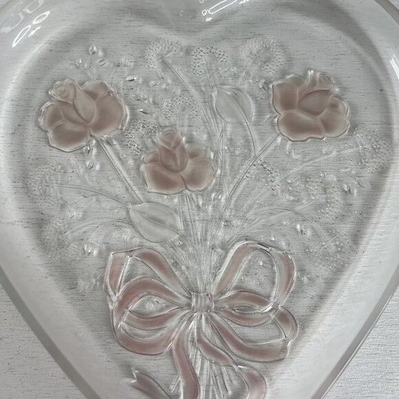 MIKASA Crystal Sweetheart Bouquet Pink Roses Heart Plate Original Box - Picture 9 of 9